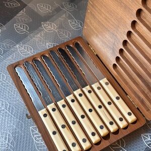 Simmons Stainless Set of Steak Knives with Cream Handles